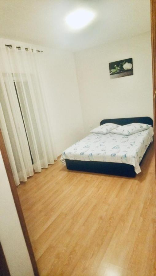 Apartmani Niko 1 Radovin Ngoại thất bức ảnh